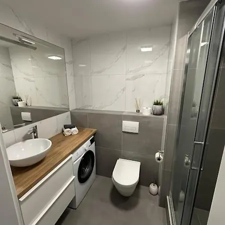 Ahoj Park, Terrace Studio, Private Parking Apartment Bratislava