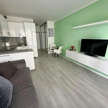 Ahoj Park, Terrace Studio, Private Parking Apartment Bratislava